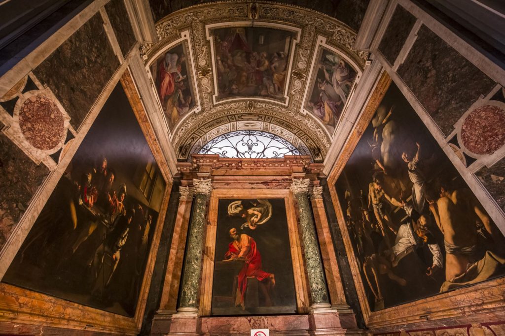 Wide shot of the Contarelli Chapel.